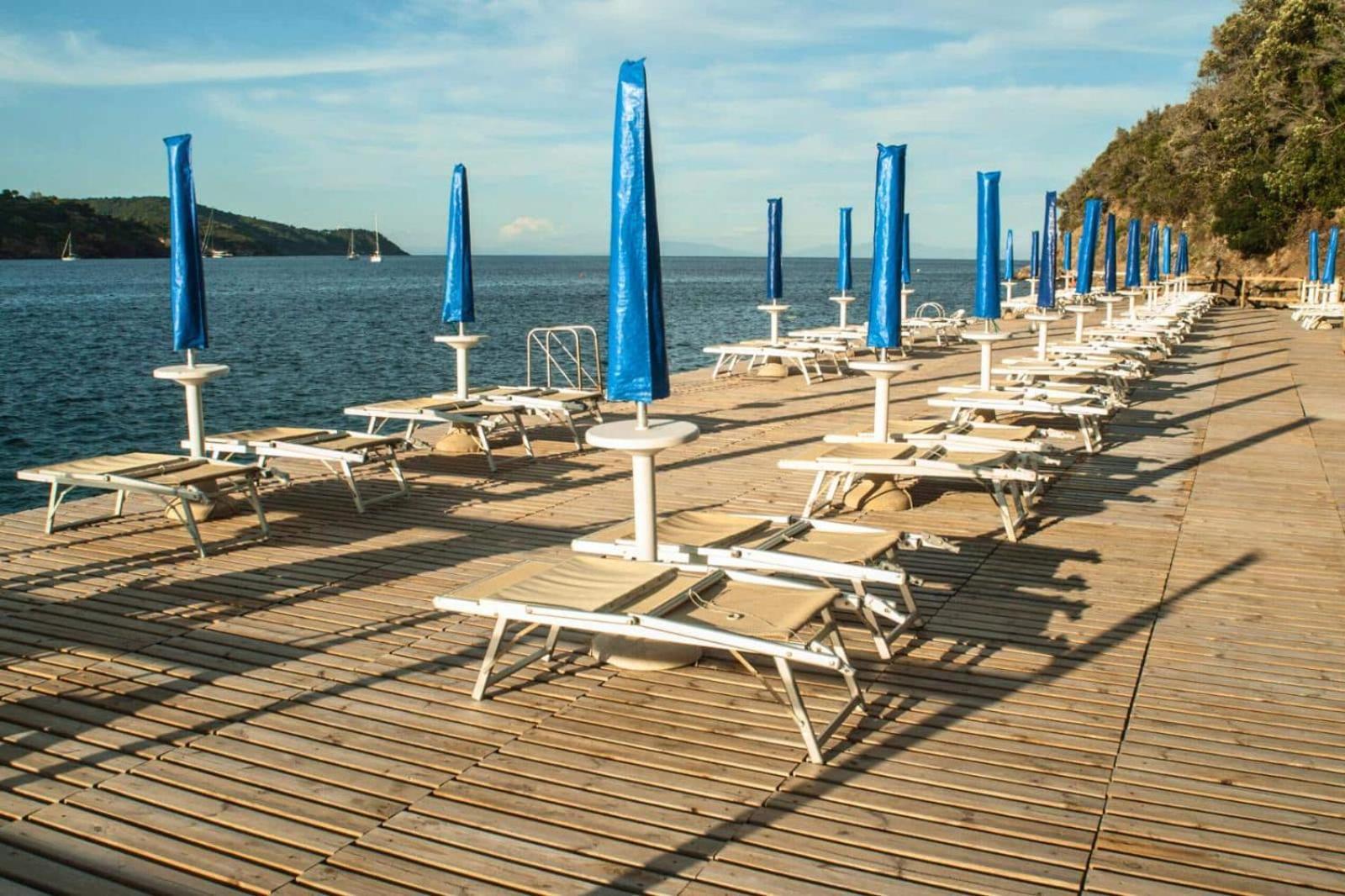 Hotiday Room Collection - Porto Azzurro كابوليفيري المظهر الخارجي الصورة