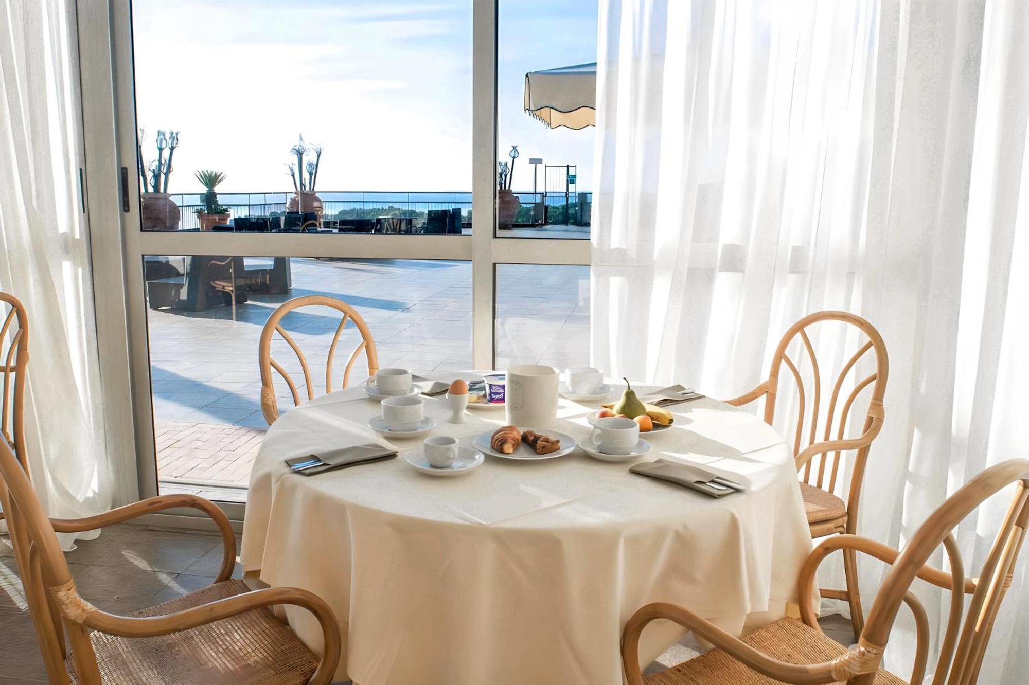 Hotiday Room Collection - Porto Azzurro كابوليفيري المظهر الخارجي الصورة