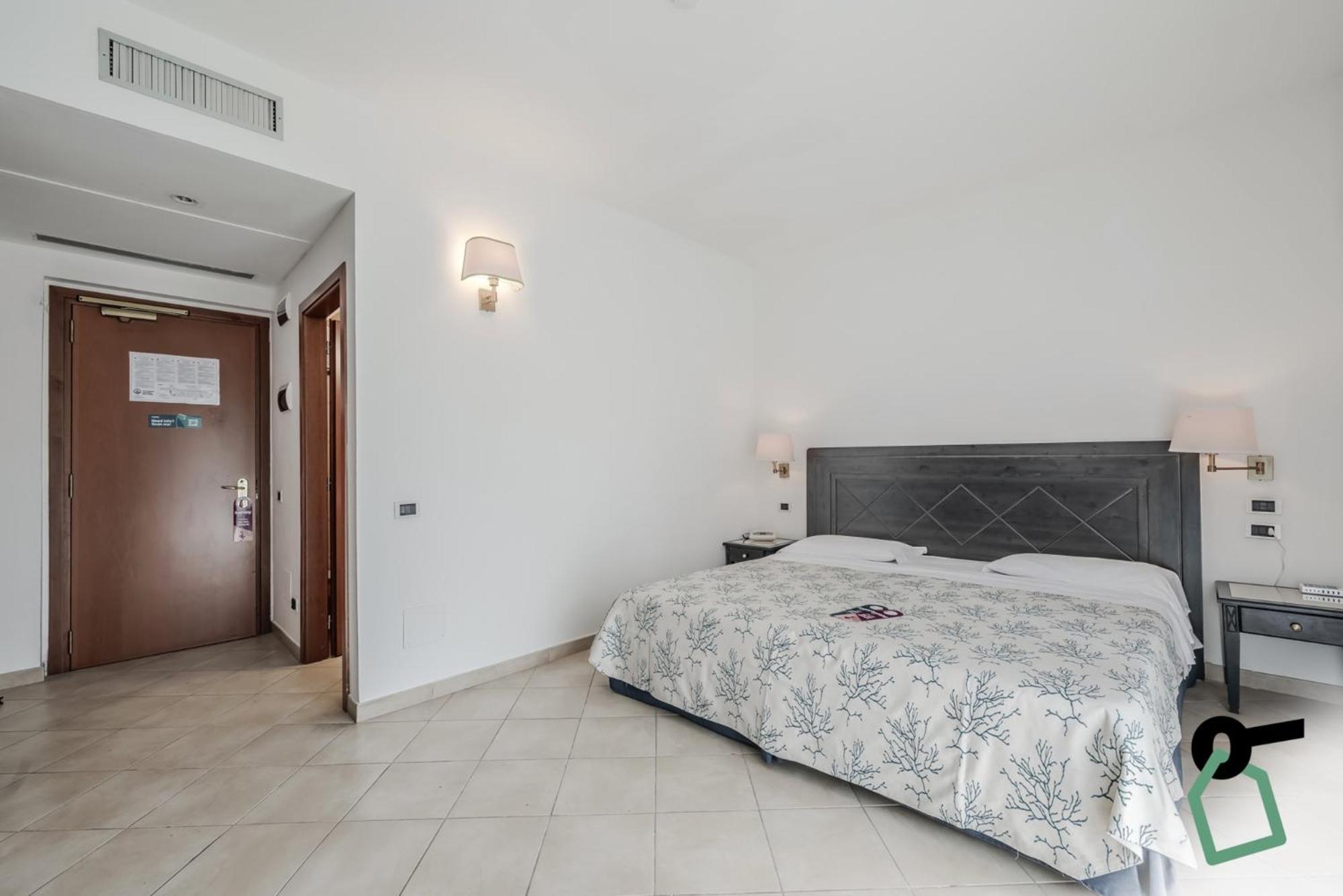 Hotiday Room Collection - Porto Azzurro كابوليفيري المظهر الخارجي الصورة